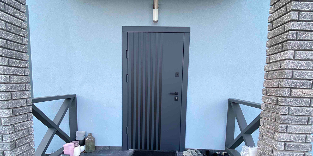 Двері REDFORT: Ідеальний баланс безпеки та доступності